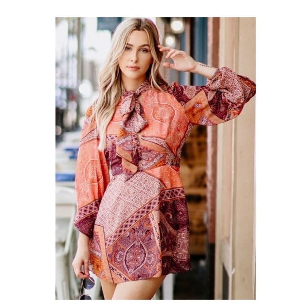 DIVINE Heritage Tie Neckline Bow Long Sleeve Paisley Print Silky Mini Dress